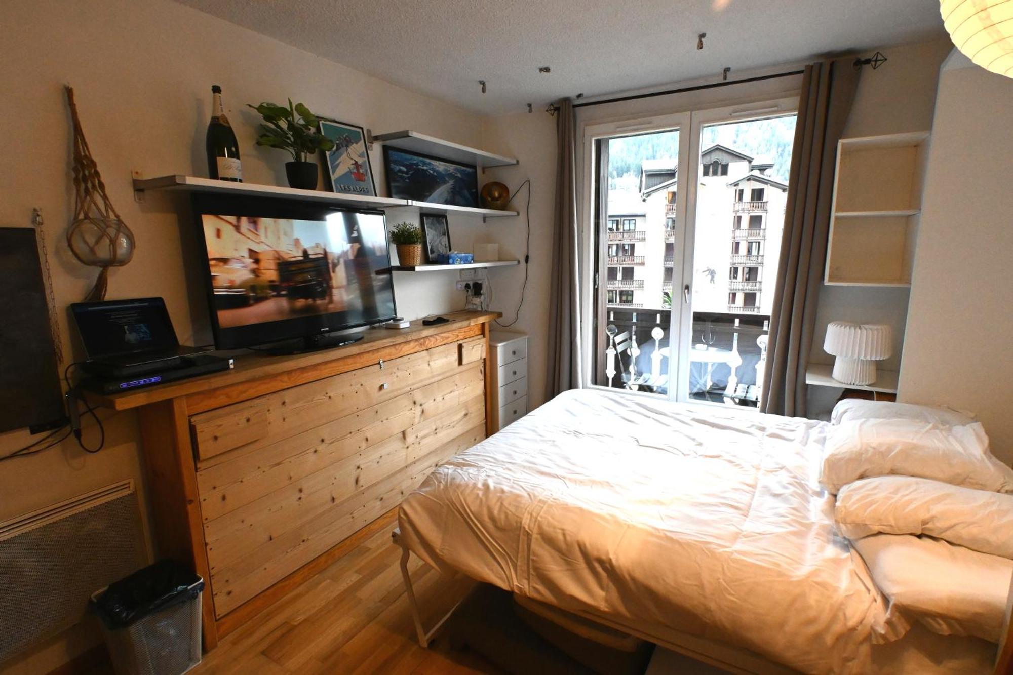 Cozy Chamonix Ski Studio With Mountain Views Bagian luar foto