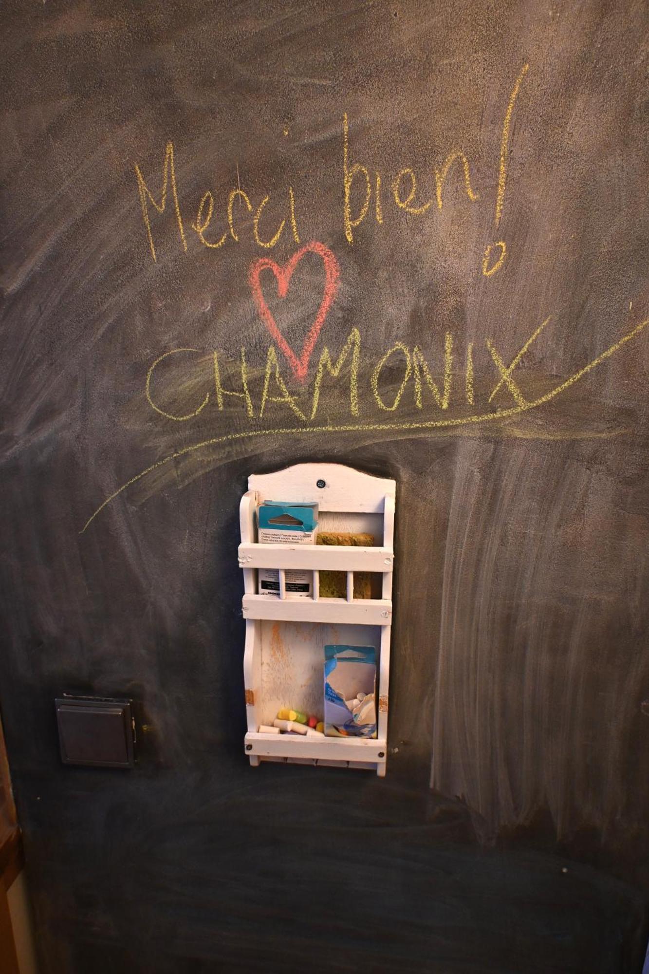 Cozy Chamonix Ski Studio With Mountain Views Bagian luar foto
