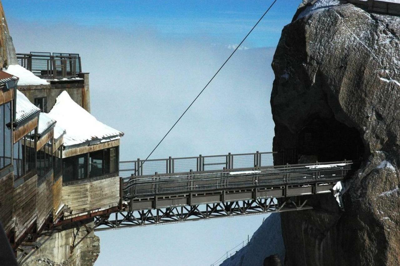 Cozy Chamonix Ski Studio With Mountain Views Bagian luar foto