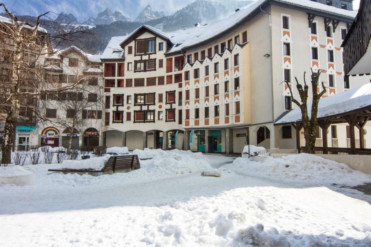 Cozy Chamonix Ski Studio With Mountain Views Bagian luar foto