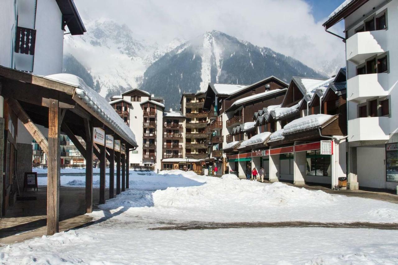 Cozy Chamonix Ski Studio With Mountain Views Bagian luar foto